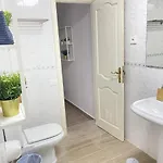 Homeforguest Two Bedroom With Pool And Terrace 아파트