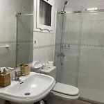 아파트 Homeforguest Two Bedroom With Pool And Terrace 칼레타데푸스테
