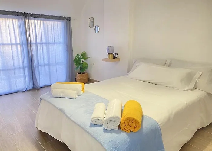Homeforguest Two Bedroom With Pool And Terrace דירה קלטה דה פוסטה