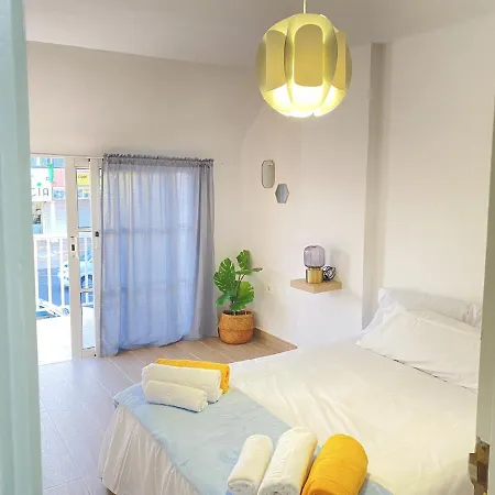 Homeforguest Two Bedroom With Pool And Terrace كاليتا ذي فوستي